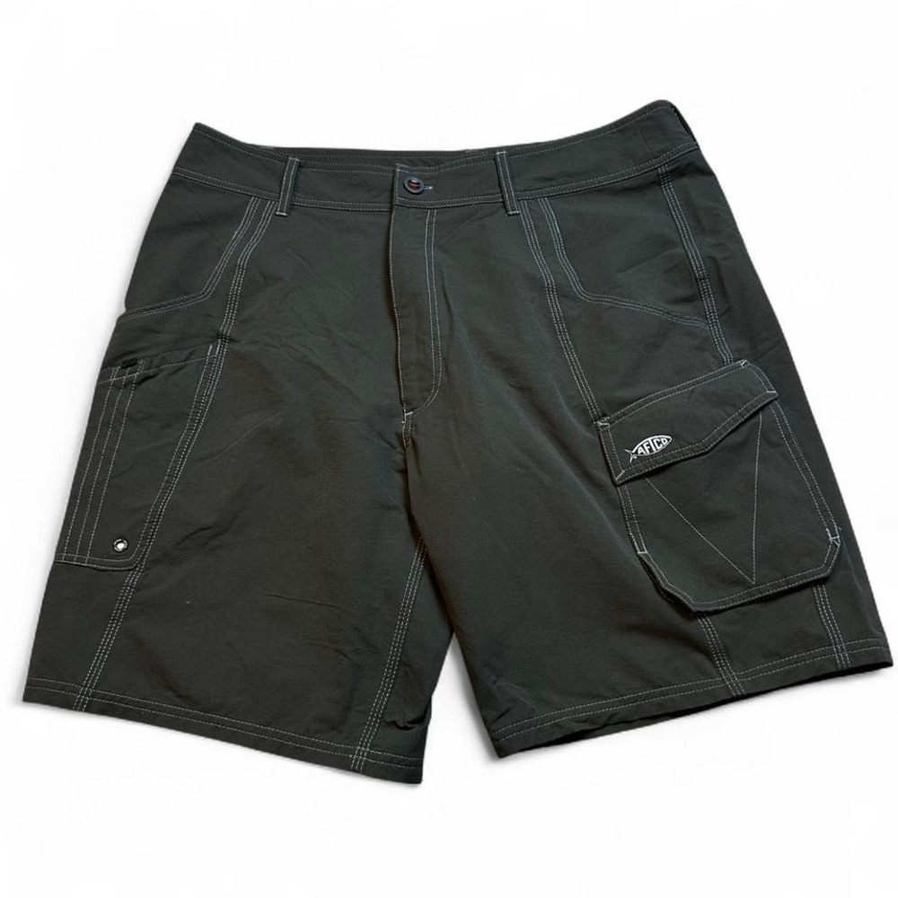 Aftco army green flat front fishing cargo stretch utility shorts size 36
